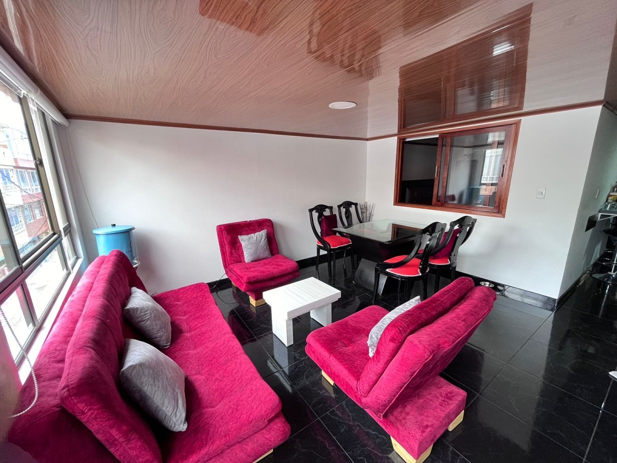 Casa en venta en Centro Comercial Titán Plaza, Bogotá · foto 4 de 24