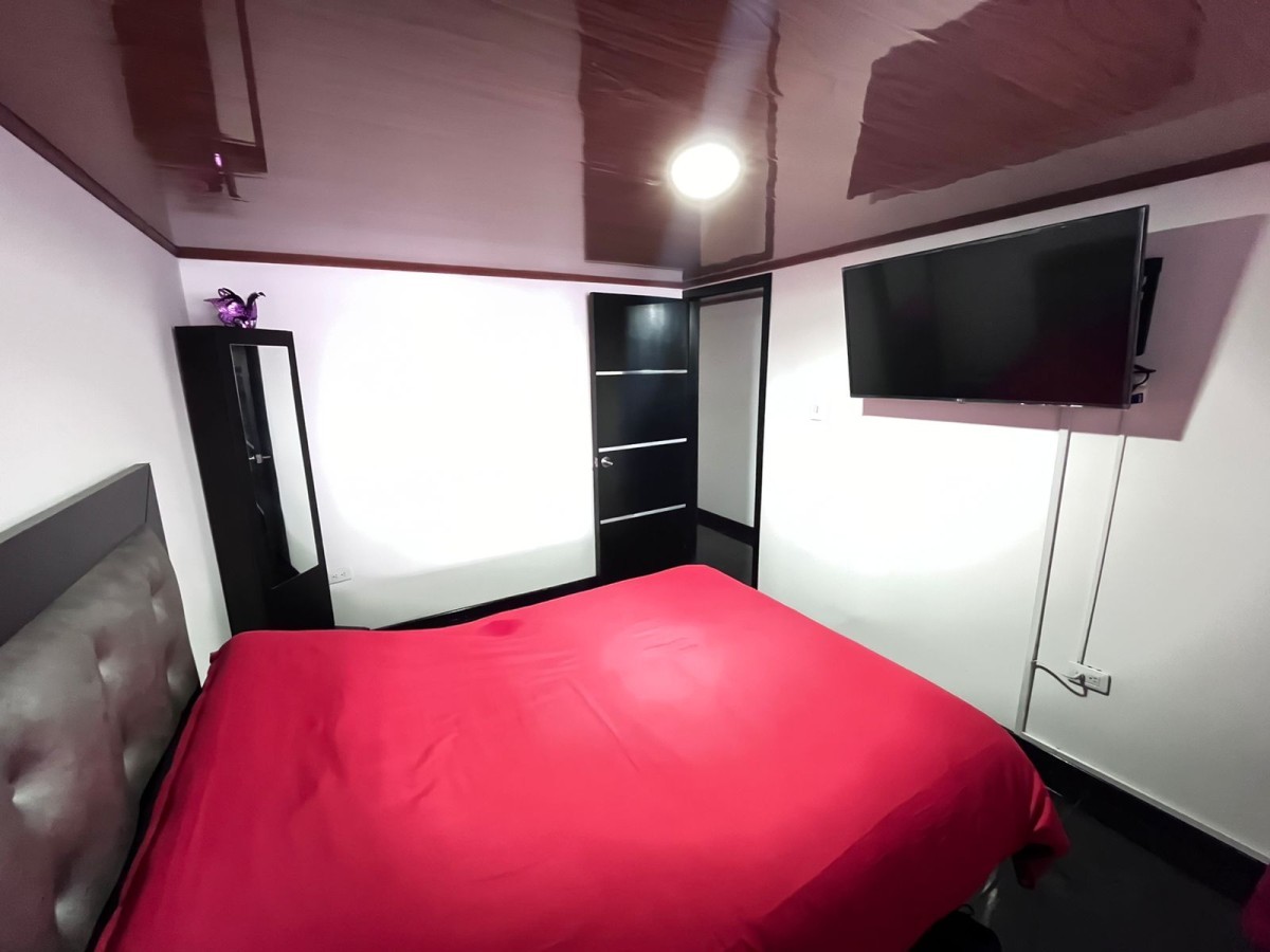 Casa en venta en Centro Comercial Titán Plaza, Bogotá · foto 11 de 24