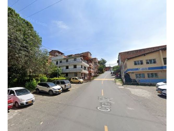 Casa de 5 alcobas en venta en Centro, Medellín, 121 m² · foto 2 de 23