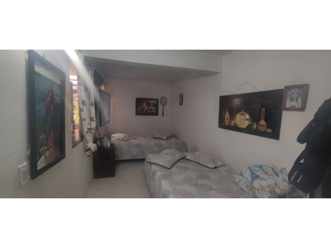 Casa de 5 alcobas en venta en Centro, Medellín, 121 m² · foto 4 de 23