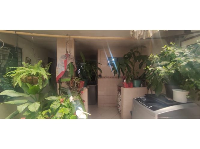 Casa de 5 alcobas en venta en Centro, Medellín, 121 m² · foto 5 de 23