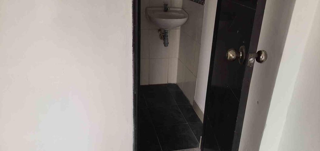 Local en arriendo en Sector Parque Valencia, Armenia, 24 m² · foto 2 de 12