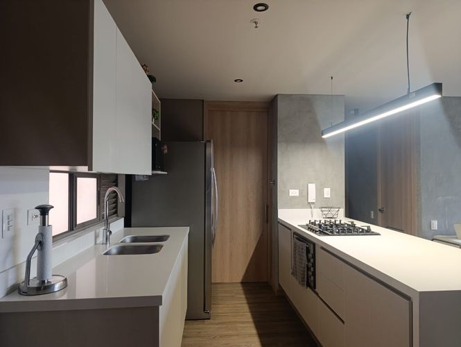 Apartamento de 2 alcobas en venta en El Poblado, Medellín, 90 m² · foto 7 de 15