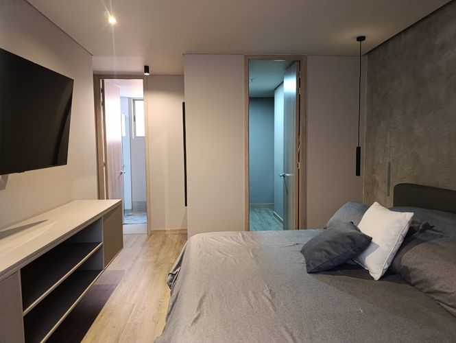 Apartamento de 2 alcobas en venta en El Poblado, Medellín, 90 m² · foto 10 de 15