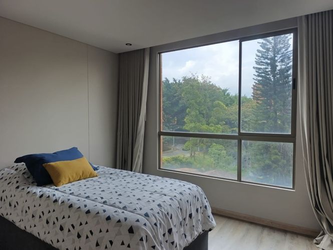 Apartamento de 2 alcobas en venta en El Poblado, Medellín, 90 m² · foto 11 de 15