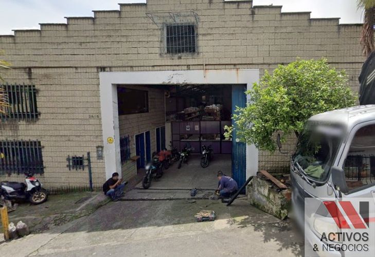 Bodega en venta en Belén San Bernardo, Medellín, 650 m² · foto 2 de 7