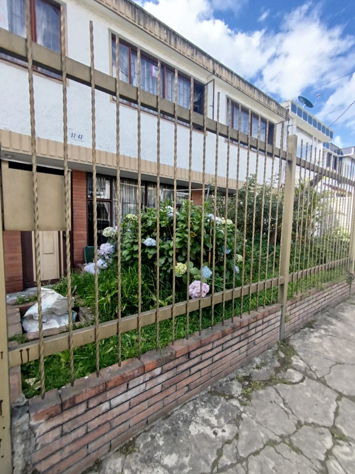 Casa en venta en Normandia, Bogotá · foto 2 de 19