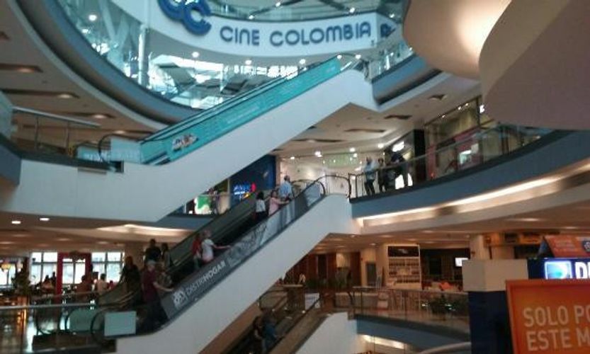 Local en arriendo en La Aguacatala, Medellín, 504 m² · foto 4 de 24