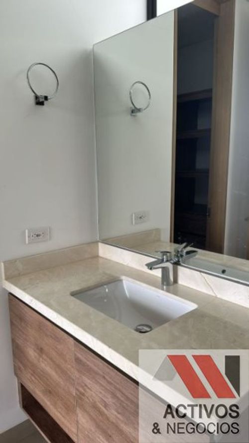 Apartamento de 2 alcobas en venta en Llano Grande, Rionegro, 139 m² · foto 21 de 24