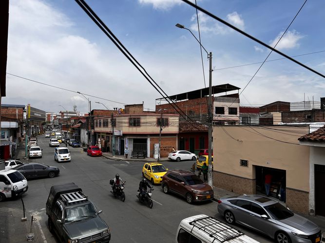 Local en arriendo en Obrero, Cali, 200 m² · foto 10 de 14