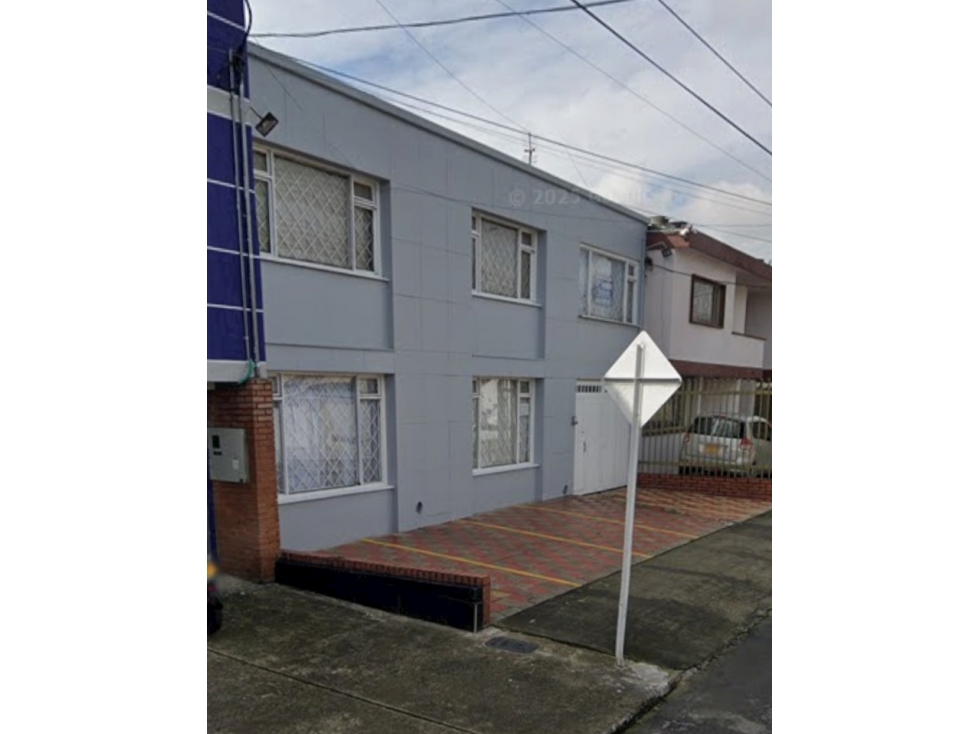 Casa en venta en Normandia, Bogotá · foto 4 de 4