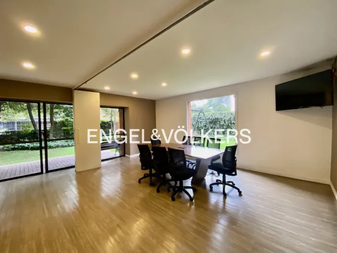 Apartamento de 4 alcobas en arriendo en Los Rosales, Bogotá, 480 m² · foto 18 de 19
