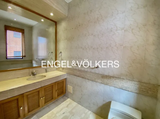 Apartamento de 4 alcobas en arriendo en Los Rosales, Bogotá, 480 m² · foto 12 de 19