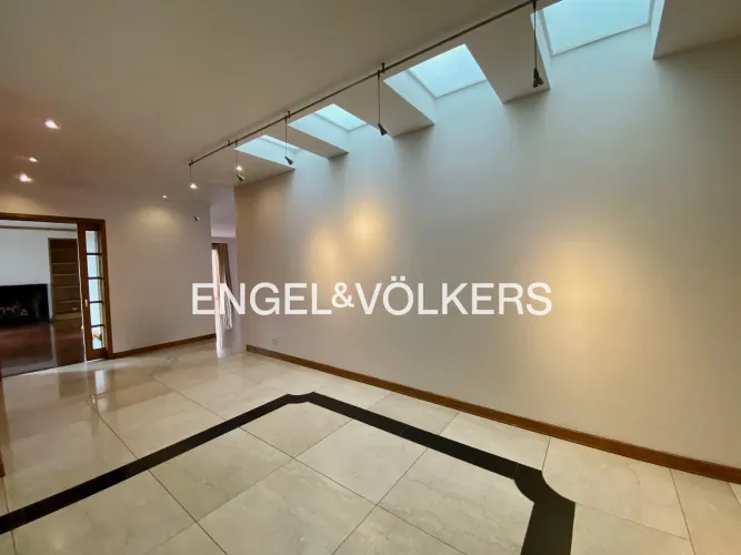 Apartamento de 4 alcobas en arriendo en Los Rosales, Bogotá, 480 m² · foto 5 de 19
