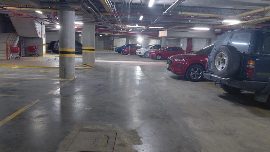 Oficina en arriendo en Laura Vicuña, Chía, 31 m² · foto 6 de 6