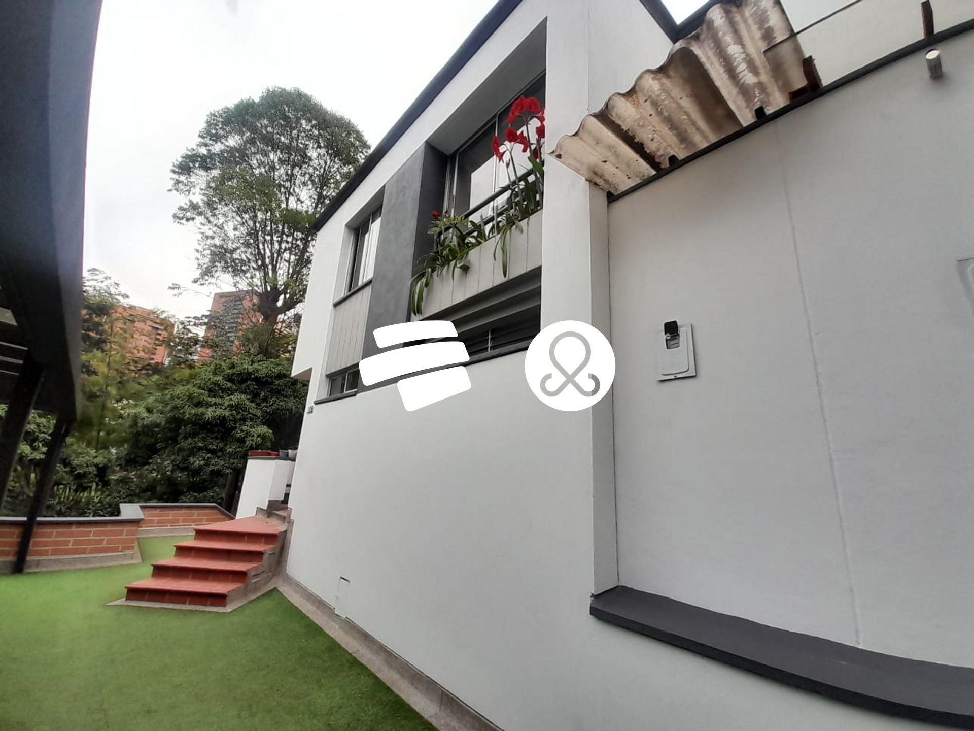 Casa de 4 alcobas en venta en El Castillo, Medellín, 120 m² · foto 3 de 21