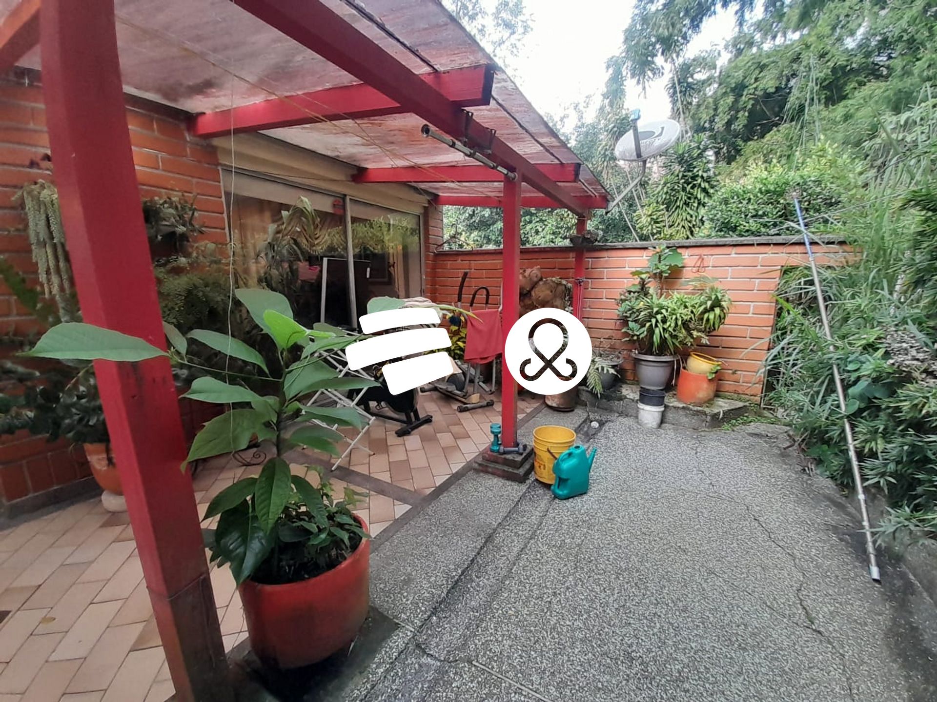 Casa de 4 alcobas en venta en El Castillo, Medellín, 120 m² · foto 11 de 21