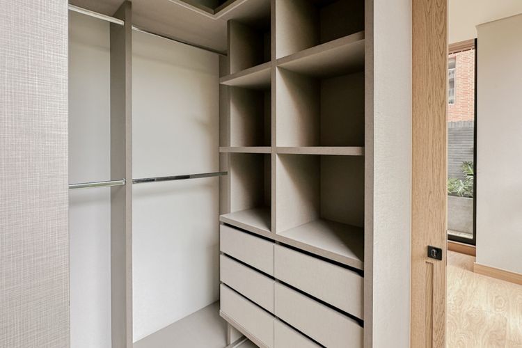 Apartamento de 1 alcoba en venta en Chico Norte, Bogotá, 92 m² · foto 19 de 24