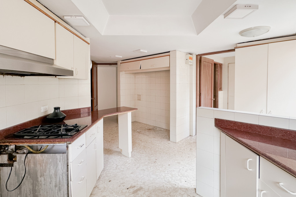 Apartamento en venta en Los Rosales, Bogotá · foto 6 de 24