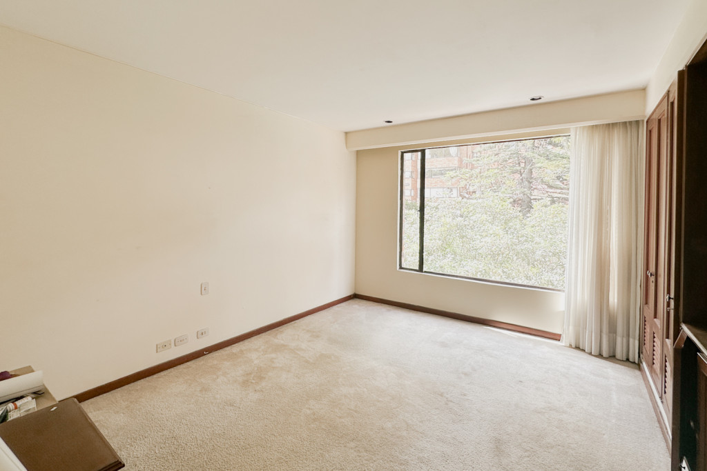 Apartamento en venta en Los Rosales, Bogotá · foto 14 de 24