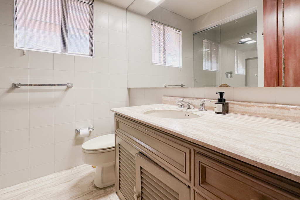 Apartamento en venta en Los Rosales, Bogotá · foto 16 de 24