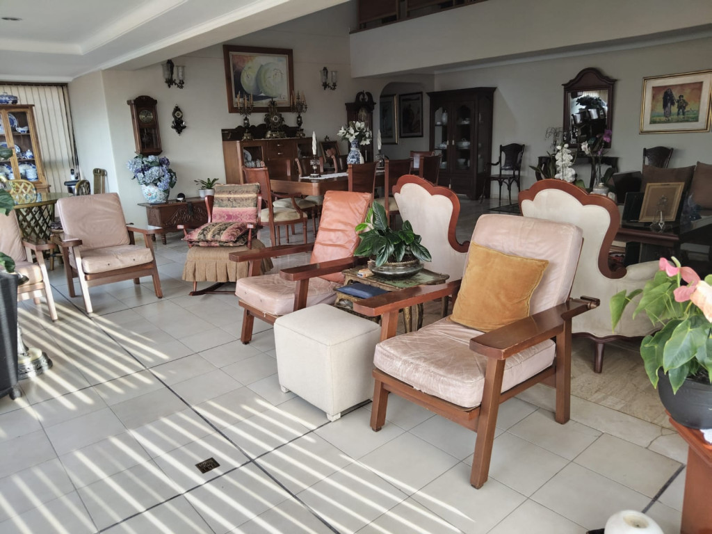 Apartamento en venta en El Poblado, Medellín [No disponible] 5