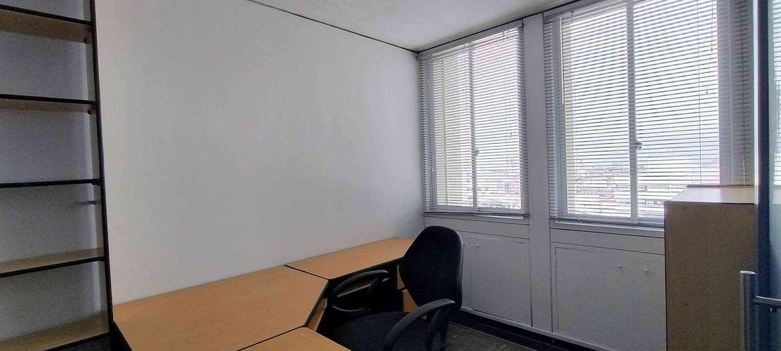 Oficina en arriendo en El Centro, Manizales, 22 m² · foto 8 de 12