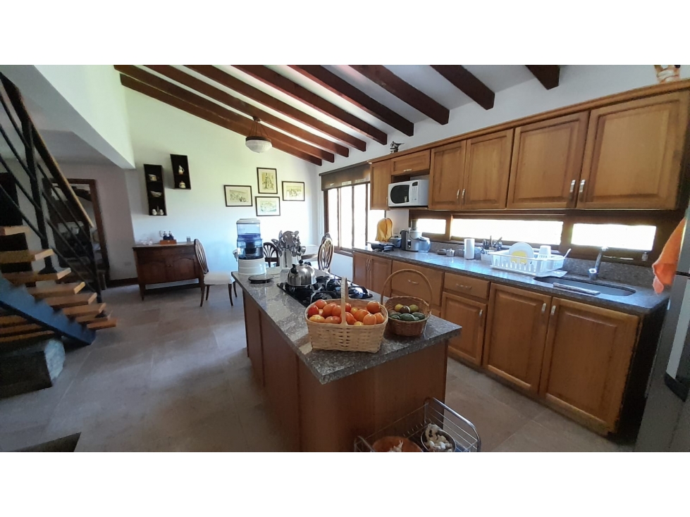 Casa de 7 alcobas en venta en El Carmen De Viboral, El Carmen de Viboral, 280 m² · foto 5 de 24