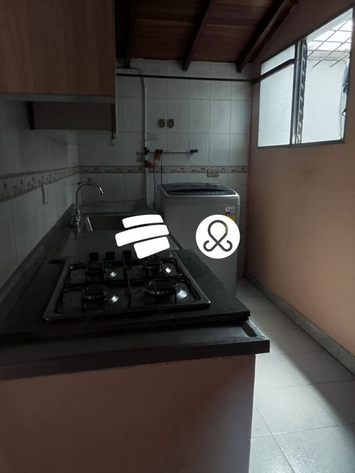Casa de 2 alcobas en venta en San Bernardo, Medellín, 75 m² · foto 3 de 9
