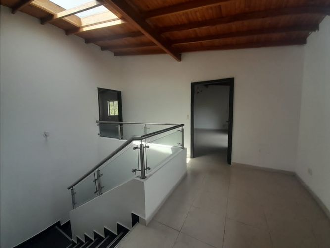 Apartamento de 3 alcobas en venta en Cristo Rey, Medellín, 115 m² · foto 14 de 23