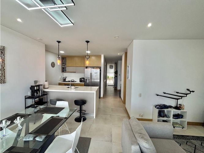 Apartamento de 3 alcobas en venta en Santa Monica, Cali, 146 m² · foto 3 de 16