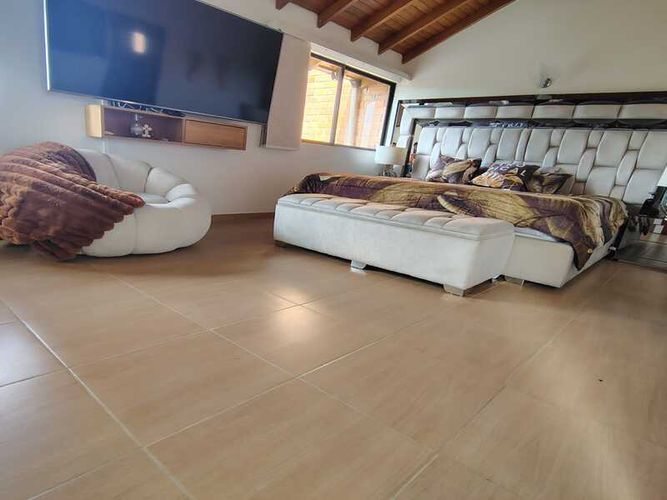 Casa de 3 alcobas en arriendo en La Macarena, Rionegro, 270 m² · foto 16 de 24