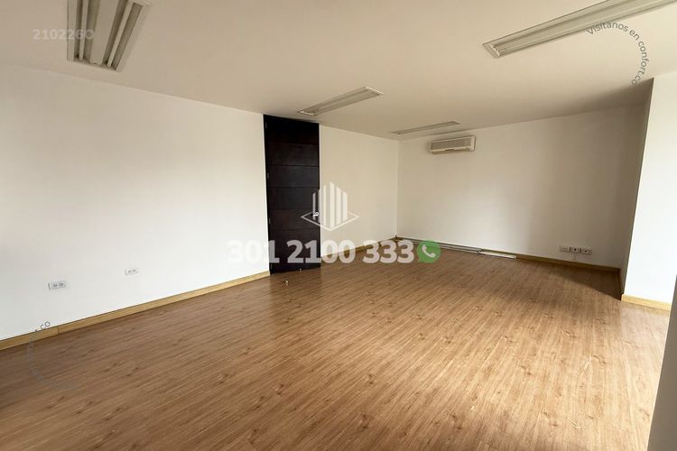 Oficina en arriendo en Los Balsos, Medellín, 74 m² · foto 9 de 12