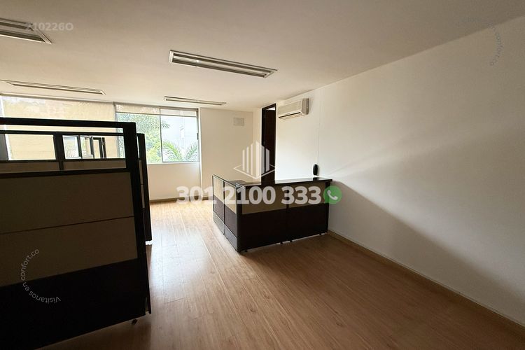 Oficina en arriendo en Los Balsos, Medellín, 74 m² · foto 7 de 12