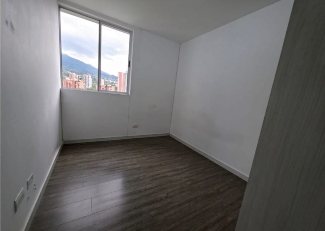 Apartamento en venta en Suramérica, Itagüí · foto 5 de 11