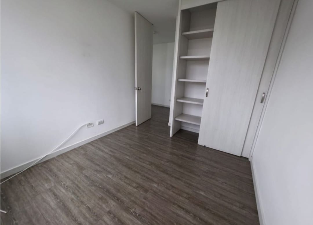 Apartamento en venta en Suramérica, Itagüí · foto 10 de 11