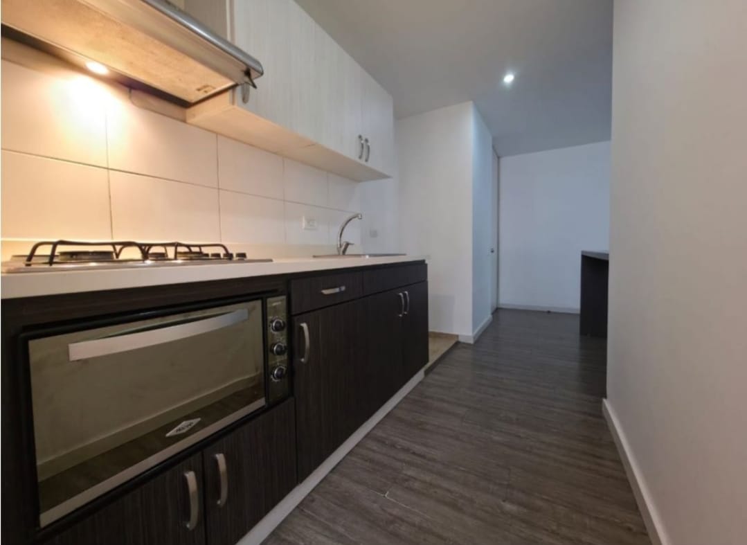 Apartamento en venta en Suramérica, Itagüí · foto 4 de 11