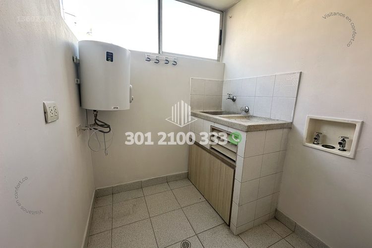 Apartamento de 3 alcobas en arriendo en Florida Nueva, Medellín, 89 m² · foto 10 de 24