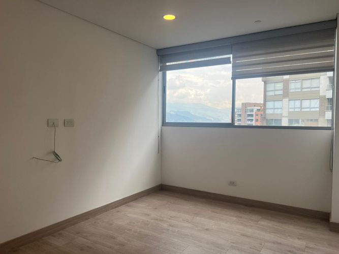 Apartamento de 2 alcobas en arriendo en Cumbres, Envigado, 87 m² · foto 8 de 15