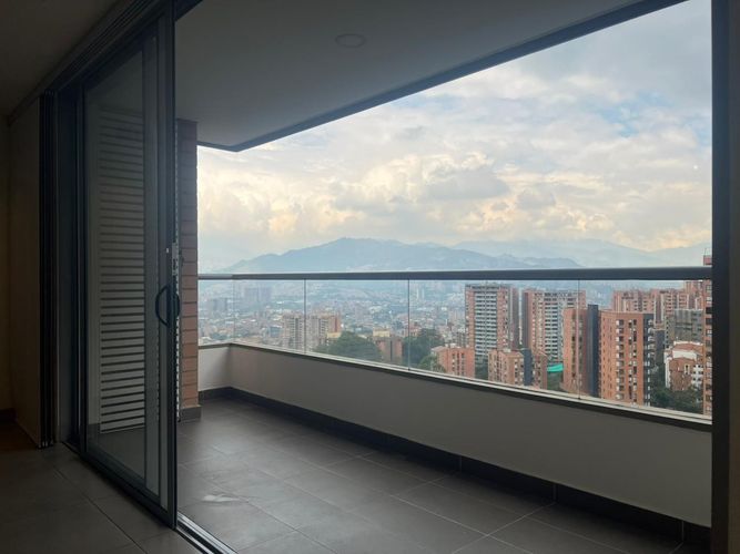 Apartamento de 2 alcobas en arriendo en Cumbres, Envigado, 87 m² · foto 15 de 15