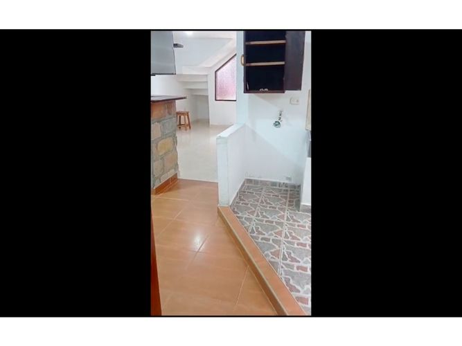 Casa de 4 alcobas en venta en Cuatro Esquinas, Rionegro, 269 m² · foto 5 de 10