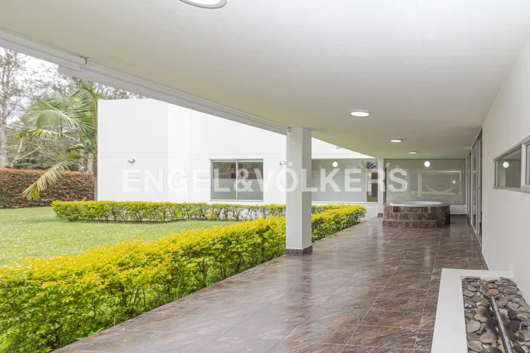 Casa de 4 alcobas en venta en Llano Grande, Rionegro, 350 m² · foto 13 de 18