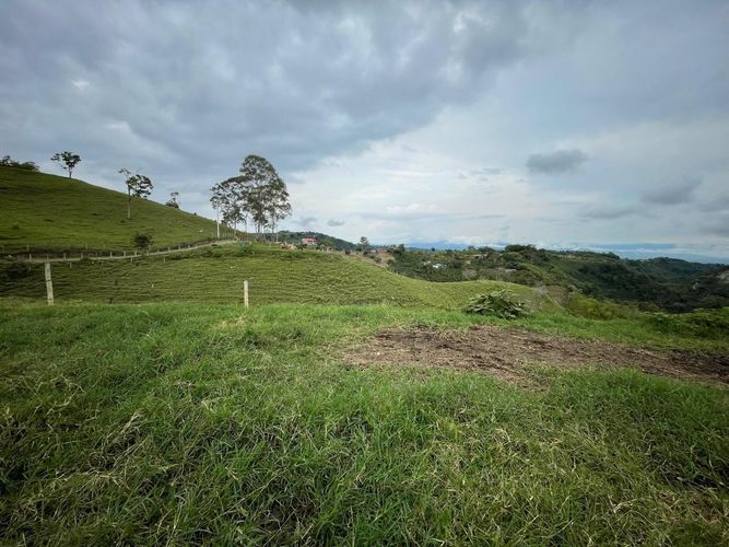 Finca en venta en Arabia, Pereira, 600 m² · foto 7 de 18