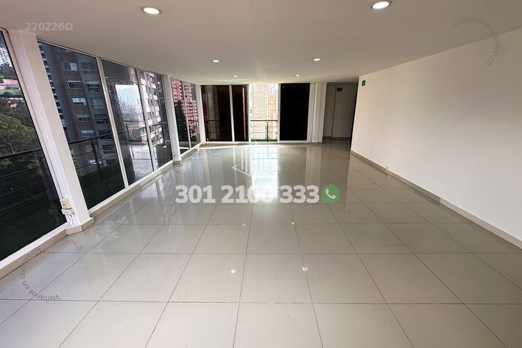 Oficina en arriendo en El Tesoro, Medellín, 105 m² · foto 2 de 12