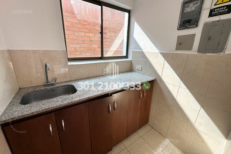 Oficina en arriendo en El Tesoro, Medellín, 105 m² · foto 8 de 12