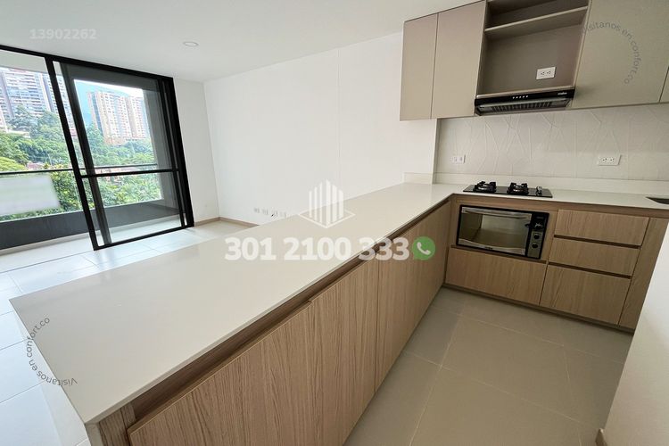 Apartamento de 3 alcobas en arriendo en Loma Del Escobero, Envigado, 90 m² · foto 8 de 24