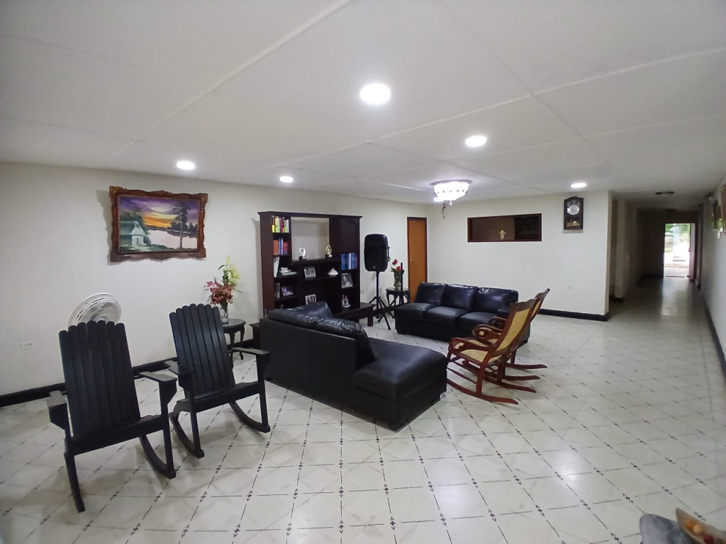 Casa en venta en Ciudad Jardin, Barranquilla · foto 2 de 24