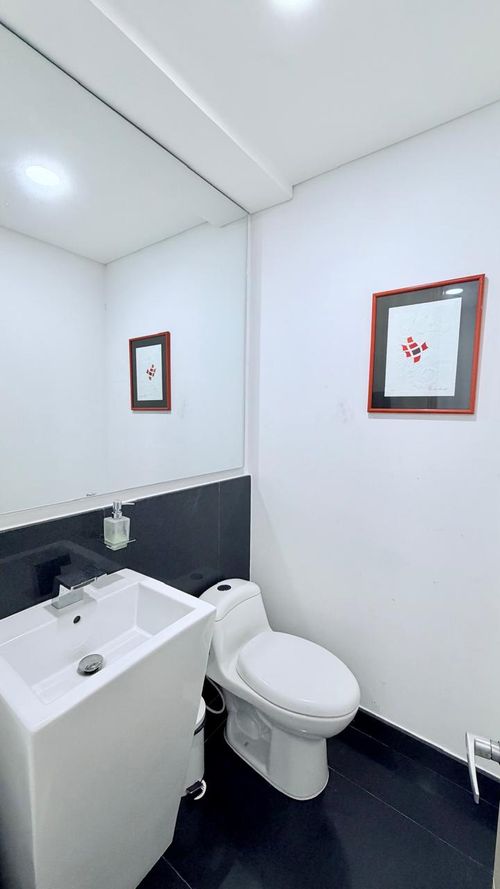 Apartamento de 3 alcobas en venta en San Jose V Sector, Bogotá, 148 m² · foto 8 de 24