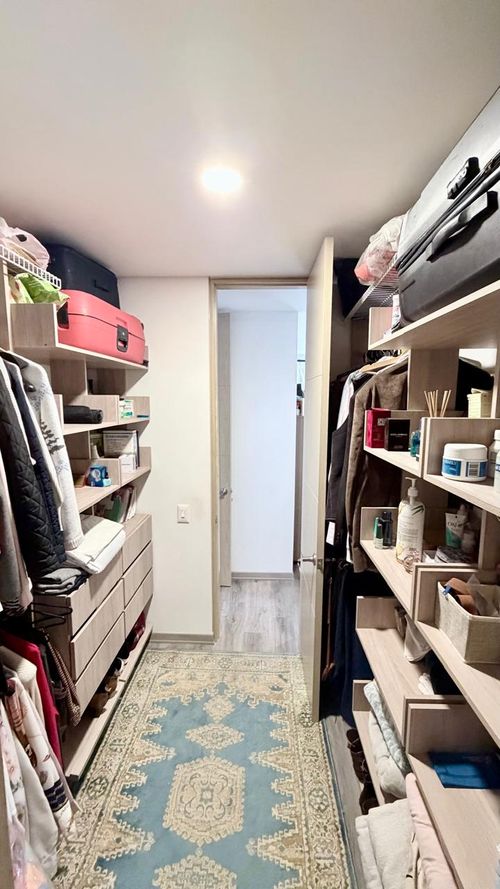 Apartamento de 3 alcobas en venta en San Jose V Sector, Bogotá, 148 m² · foto 13 de 24