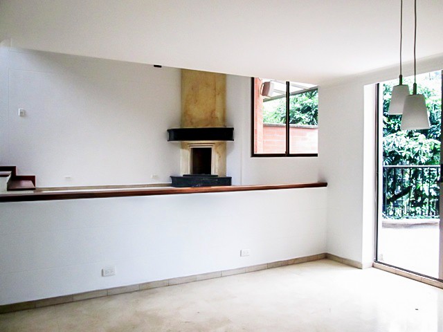 Casa en arriendo en El Poblado, Medellín · foto 3 de 17